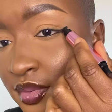 Load and play video in Gallery viewer, Eyeliner Stamp / 4 Sizes - Hot Fudge
